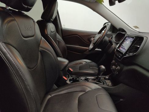 Used 2019 Jeep Cherokee Limited image 21