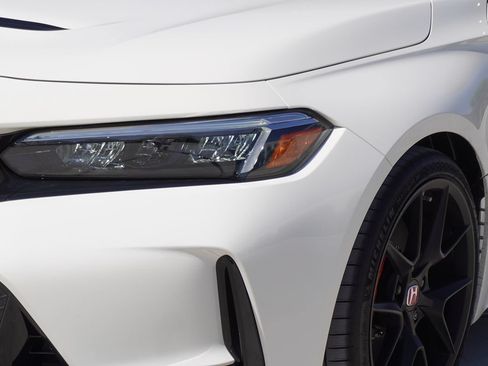 Used 2026 Honda Civic Type R image 2
