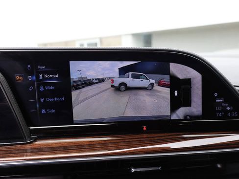 Used 2023 Cadillac Escalade ESV Premium Luxury AWD/4WD image 23