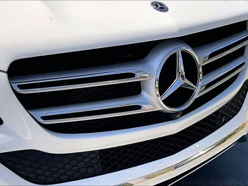 Used 2019 Mercedes-Benz GLE 400 4MATIC image 30