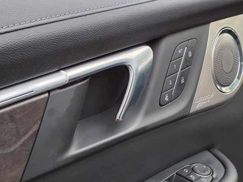 Used 2025 Buick Enclave Avenir w/ Super Cruise Package FWD image 16