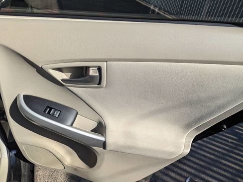 Used 2012 Toyota Prius image 14