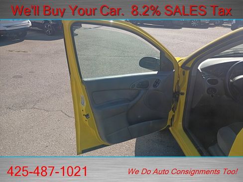 Used 2002 Ford Focus ZX5 Hatchback FWD image 9