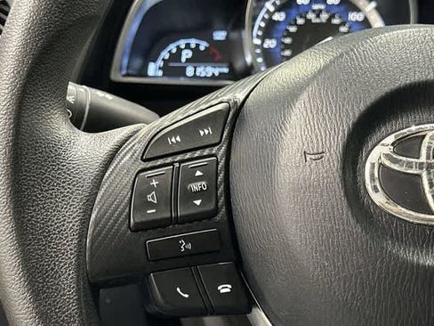 Used 2018 Toyota Yaris iA FWD image 17