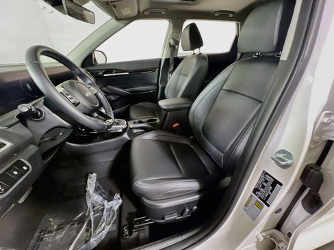 Used 2024 Kia Seltos EX AWD/4WD image 21