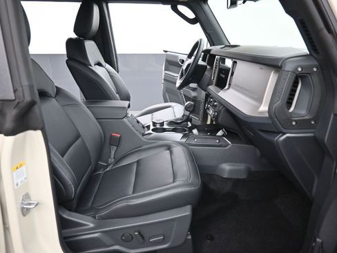 New 2026 Ford Bronco Outer Banks AWD/4WD image 14