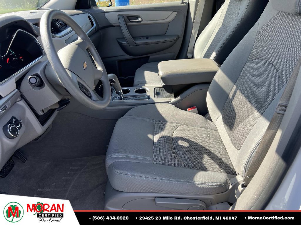 Used 2017 Chevrolet Traverse LS FWD image 17