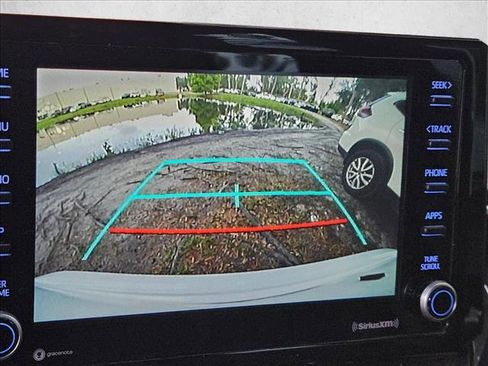Used 2022 Toyota Corolla SE FWD image 12