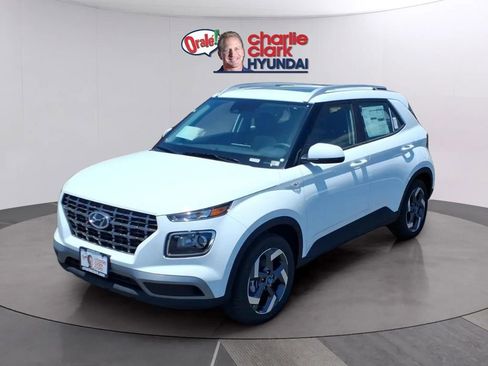 New 2026 Hyundai Venue SEL FWD image 1