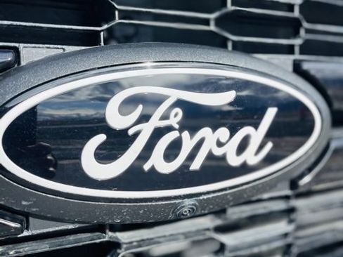 New 2025 Ford F150 Lariat w/ Equipment Group 502A High image 9