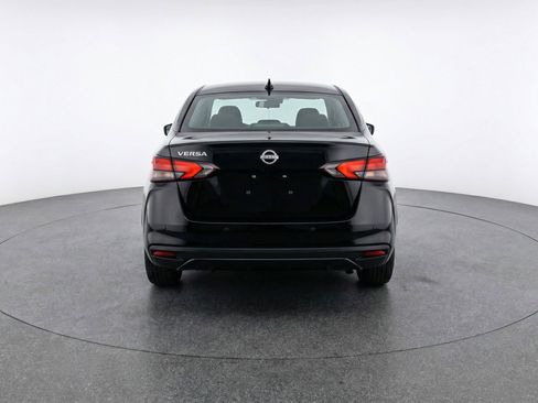 Used 2025 Nissan Versa SV image 7