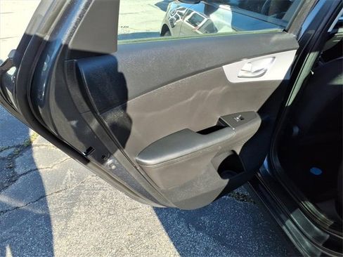 Used 2024 Kia Forte LXS image 10