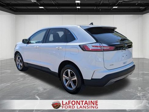 Used 2024 Ford Edge SEL w/ Convenience Package AWD/4WD image 3