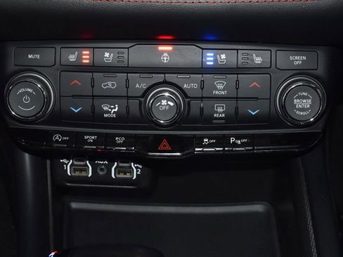 Certified 2024 Dodge Durango GT image 18