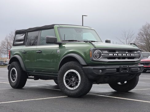 Used 2022 Ford Bronco Big Bend image 2