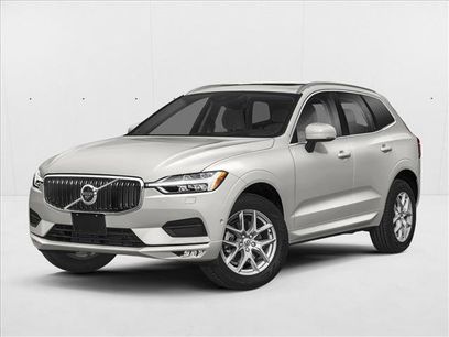 Used 2019 Volvo XC60 T5 Momentum w/ Multimedia Package