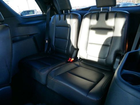Used 2019 Ford Explorer Sport image 14