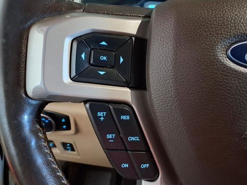 Used 2019 Ford F150 Lariat image 28