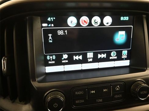 Used 2017 Chevrolet Colorado Z71 image 13