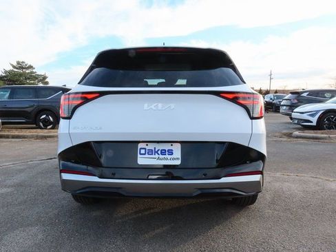 New 2026 Kia Sportage SX image 6