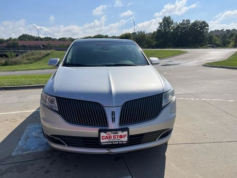 Used 2016 Lincoln MKT AWD w/ Equipment Group 201A image 3