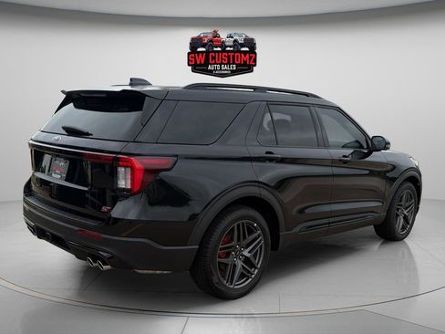Used 2026 Ford Explorer ST AWD/4WD image 7