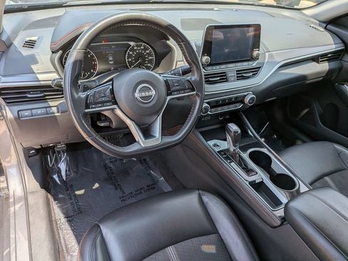 Used 2024 Nissan Altima 2.5 SR FWD image 16