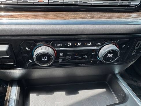 Used 2024 Chevrolet Silverado 1500 LT Trail Boss w/ Convenience Package II AWD/4WD image 20