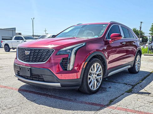 Used 2019 Cadillac XT4 Premium Luxury AWD/4WD image 3