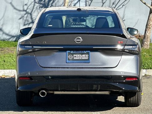 New 2026 Nissan Sentra SR w/ Floor Mat Package image 5