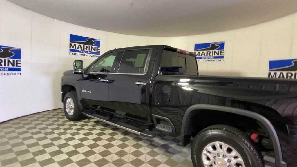 Used 2024 Chevrolet Silverado 2500 LTZ w/ LTZ Convenience Package AWD/4WD image 8