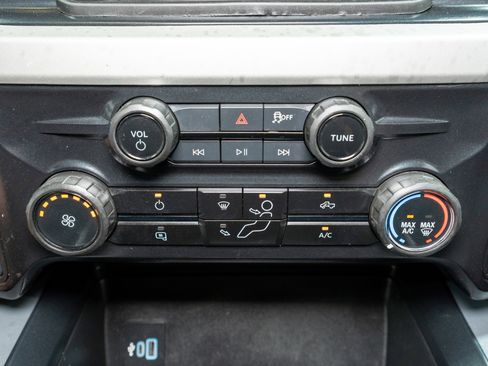 Used 2025 Ford F250 XLT w/ FX4 Off-Road Package image 21