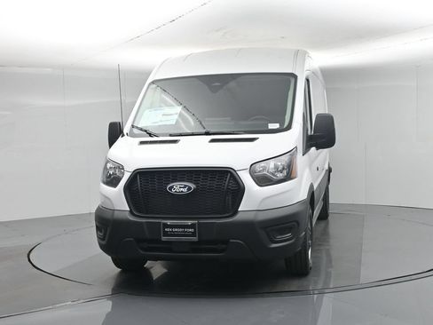New 2026 Ford Transit 250 148 Medium Roof w/ Load Area Protection Package RWD image 51
