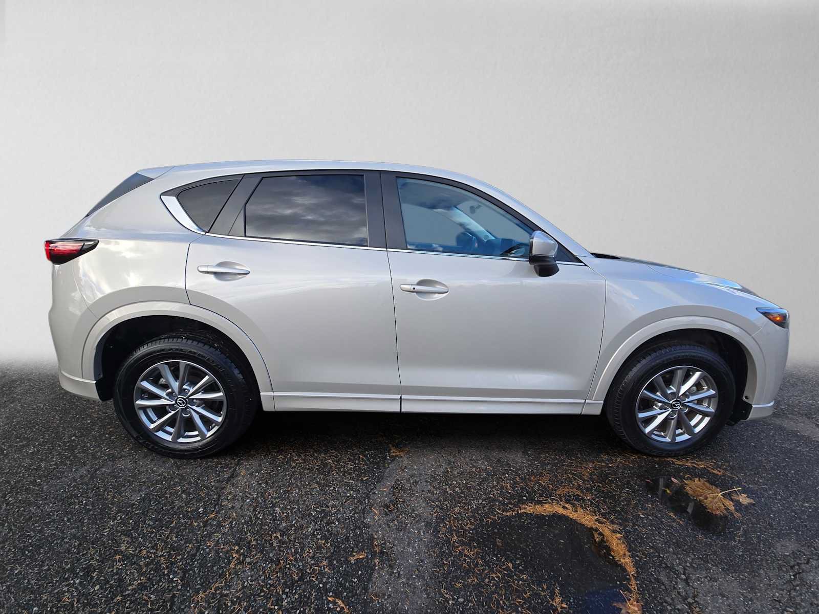 Used 2025 MAZDA CX-5 AWD 2.5 S w/ Select Package image 2