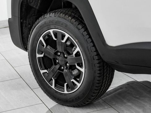 Used 2023 Jeep Renegade Trailhawk image 54