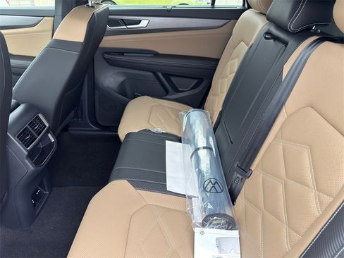 New 2026 Volkswagen Atlas Cross Sport SE image 34
