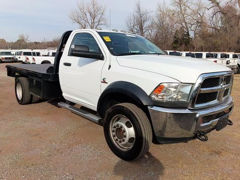 Used 2018 RAM 5500 Tradesman w/ Power & Remote Entry Group image 3