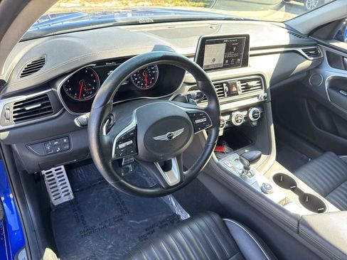 Used 2021 Genesis G70 3.3T RWD image 2