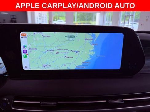 Used 2024 Hyundai Palisade Limited FWD image 12