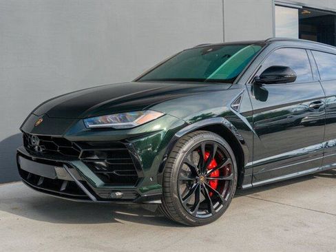 Used 2020 Lamborghini Urus image 18