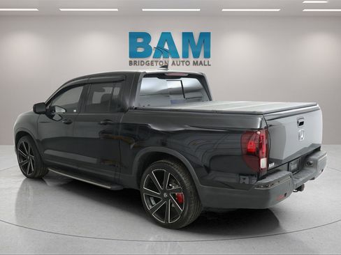 Used 2017 Honda Ridgeline Black Edition image 4
