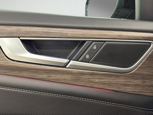 New 2026 Volkswagen Atlas SEL image 15