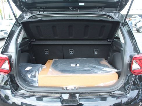 New 2026 Hyundai Venue SE FWD image 10
