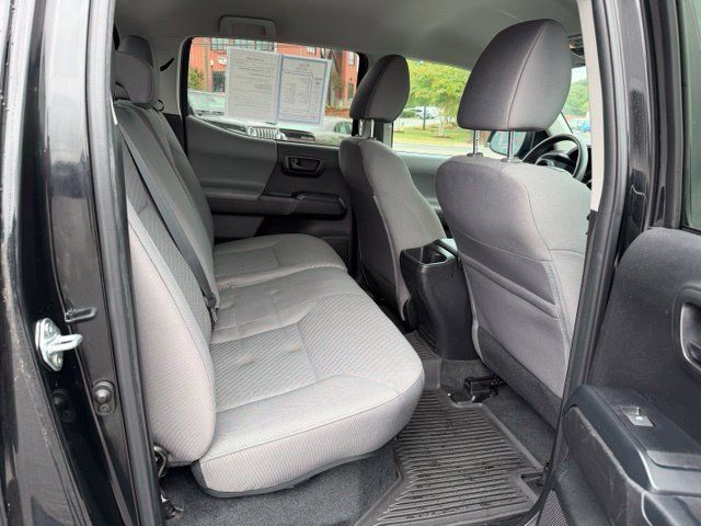 Used 2022 Toyota Tacoma SR AWD/4WD image 15