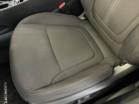 Used 2023 Hyundai Tucson SEL FWD image 25