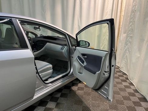 Used 2010 Toyota Prius Two image 28