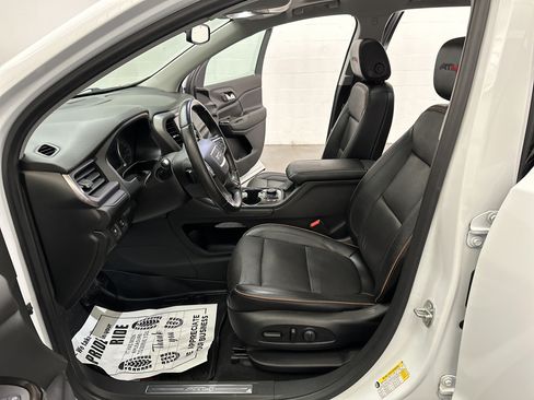 Used 2020 GMC Acadia AT4 w/ Trailering Package AWD/4WD image 18