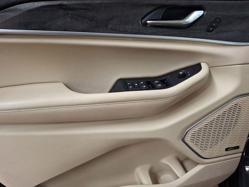 Used 2022 Jeep Grand Cherokee L Limited image 9