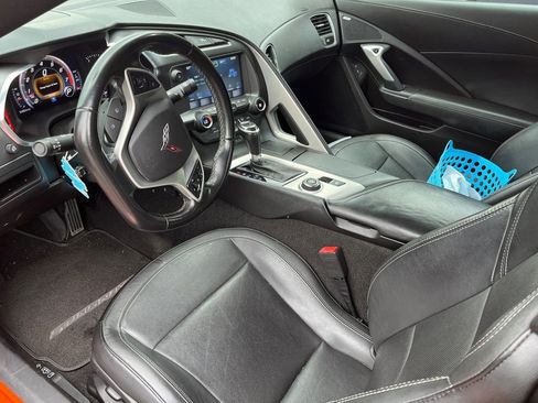 Used 2019 Chevrolet Corvette Stingray Coupe w/ 1LT image 3