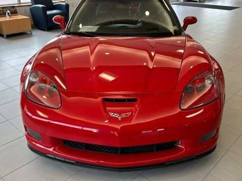 Used 2007 Chevrolet Corvette Z06 w/ Preferred Equipment Group image 2